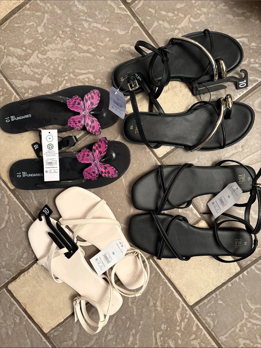 Lot 4 No Boundaries Time & Tru Women's Strappy Sandal Bundle size 10